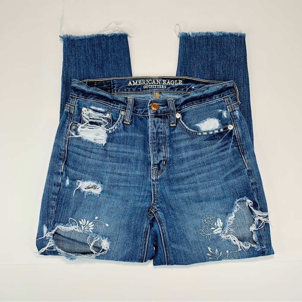 American Eagle Jeans Vintage high rise Artist crop jeans distressed women size 0